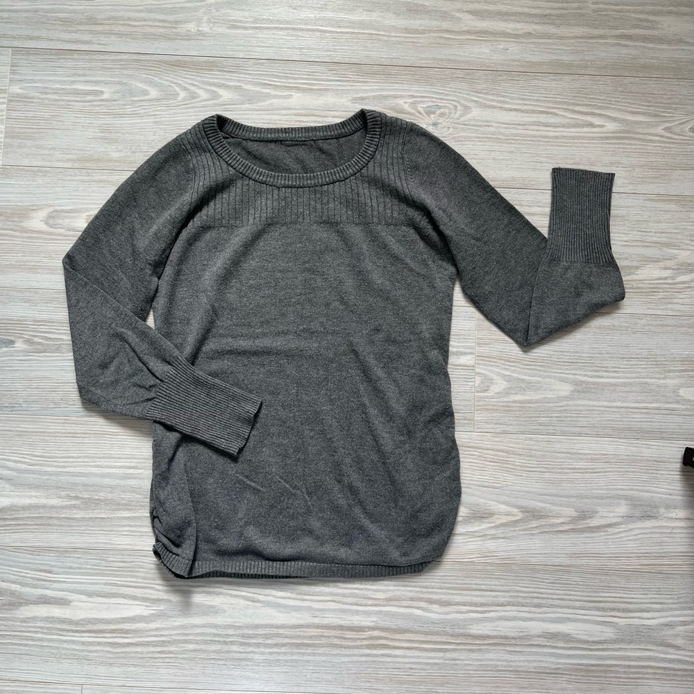 Grey sweater